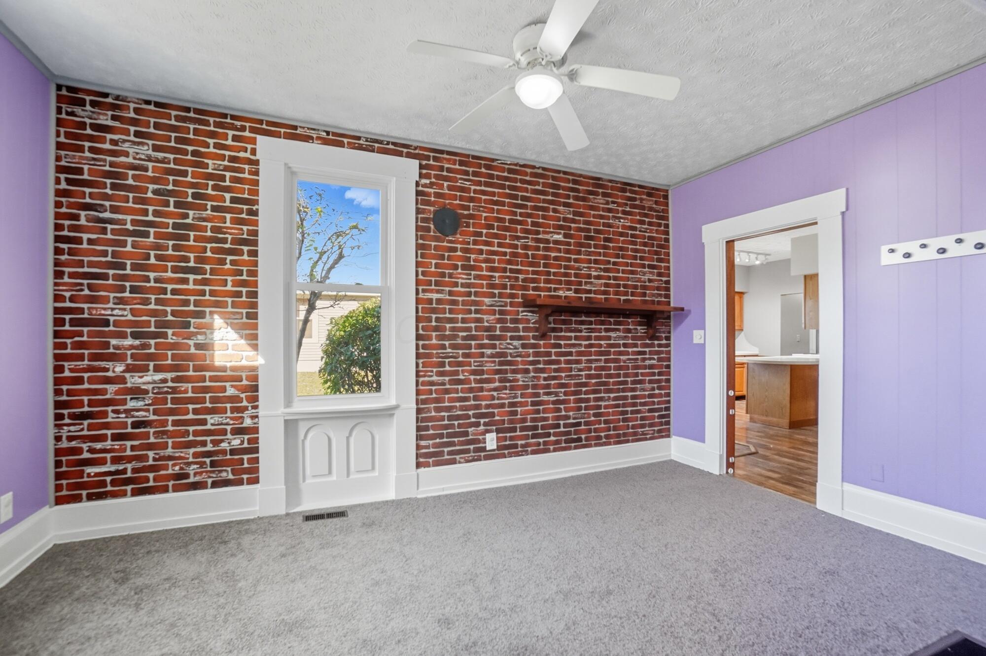 116 E Newell Street