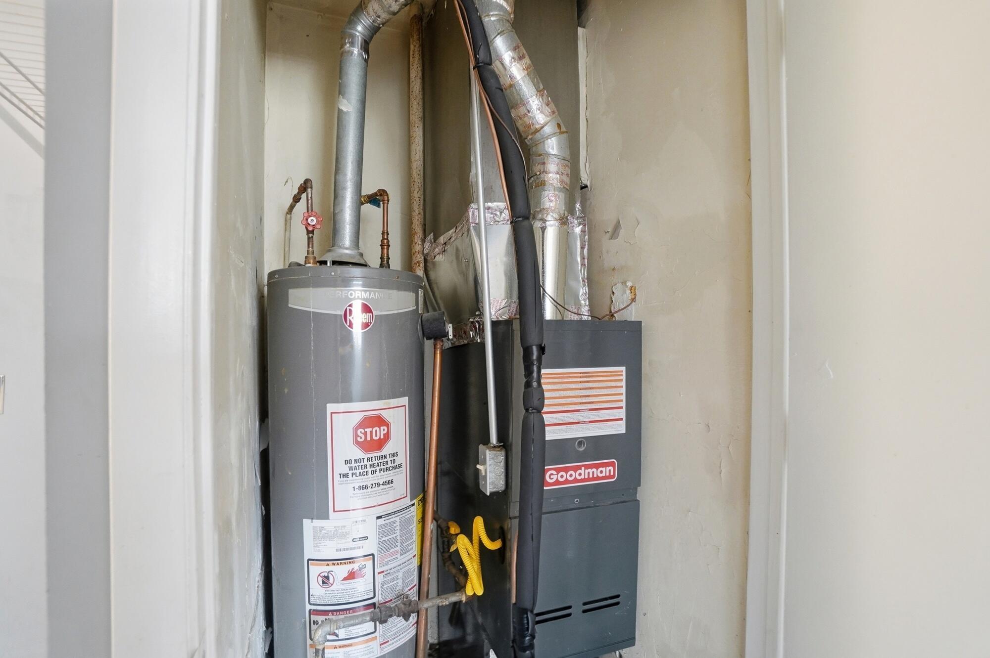 1382 Southfield Drive S