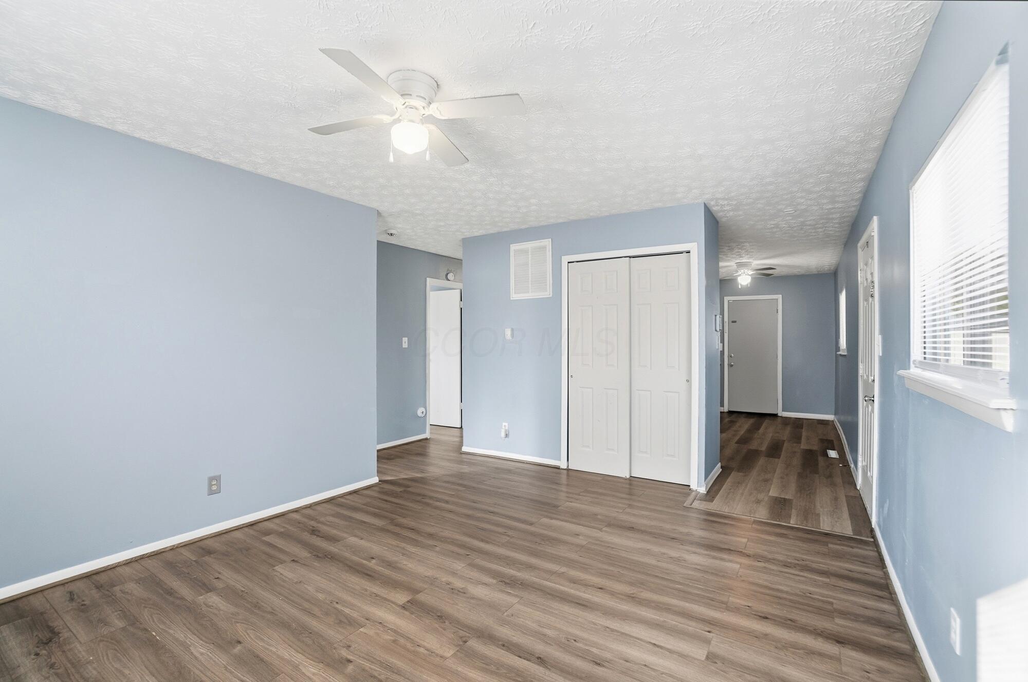 1382 Southfield Drive S