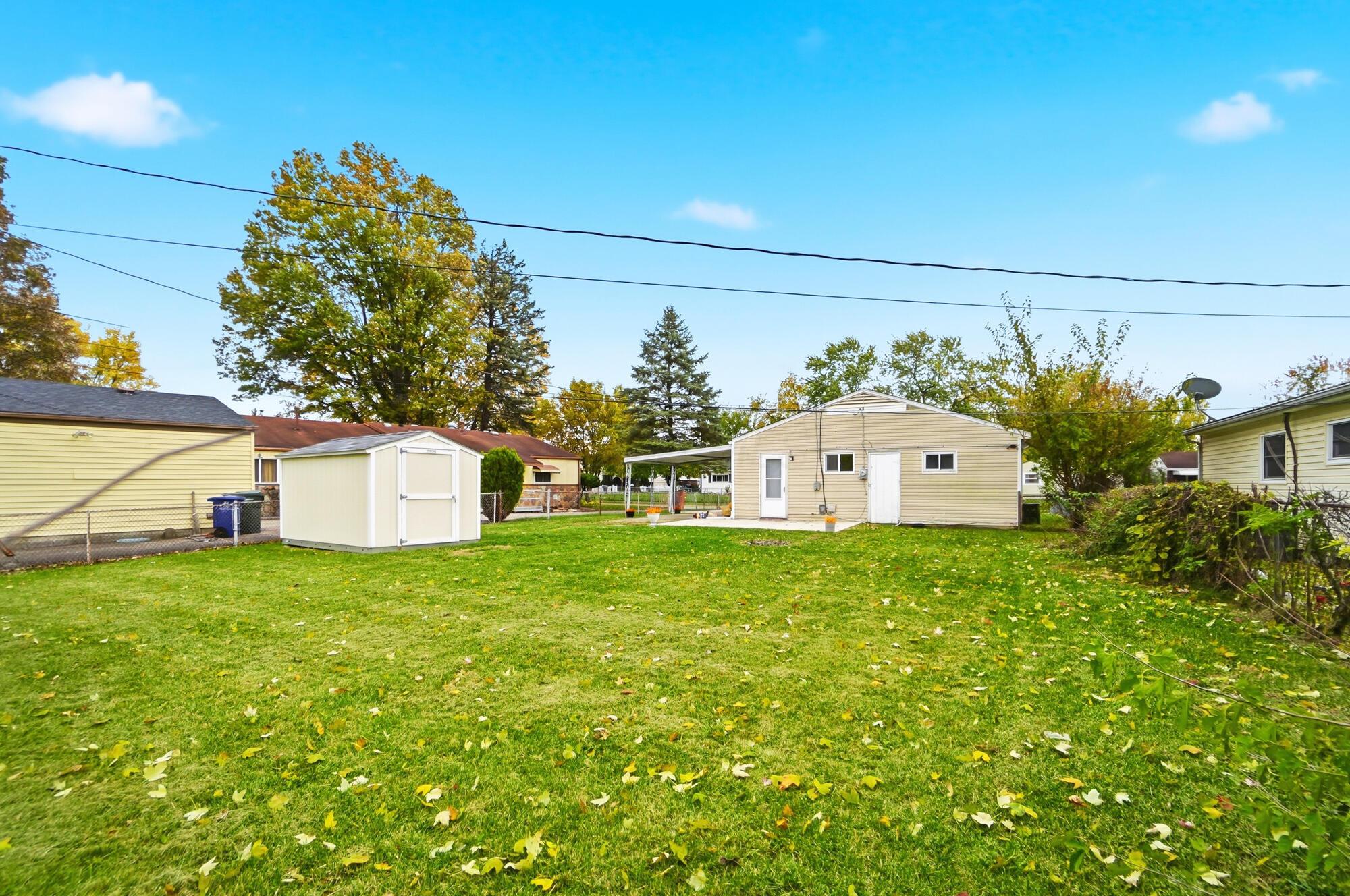 1382 Southfield Drive S