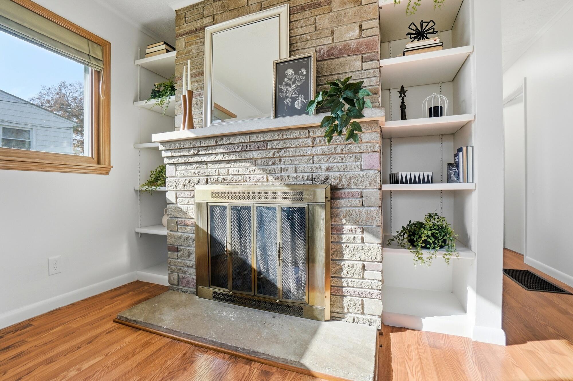 1207 Nocturne Road E