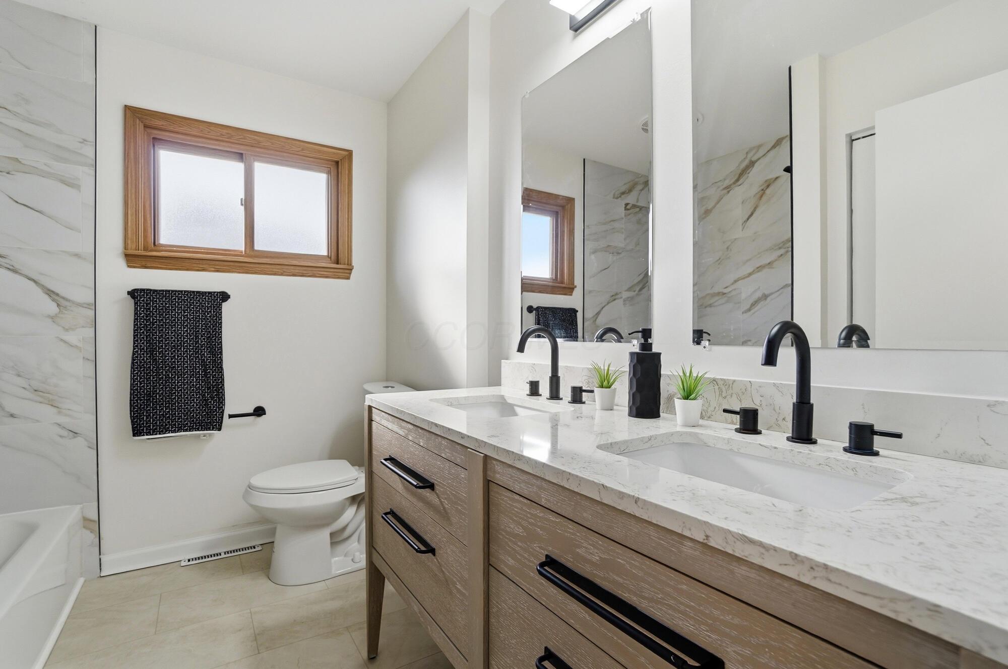 1207 Nocturne Road E