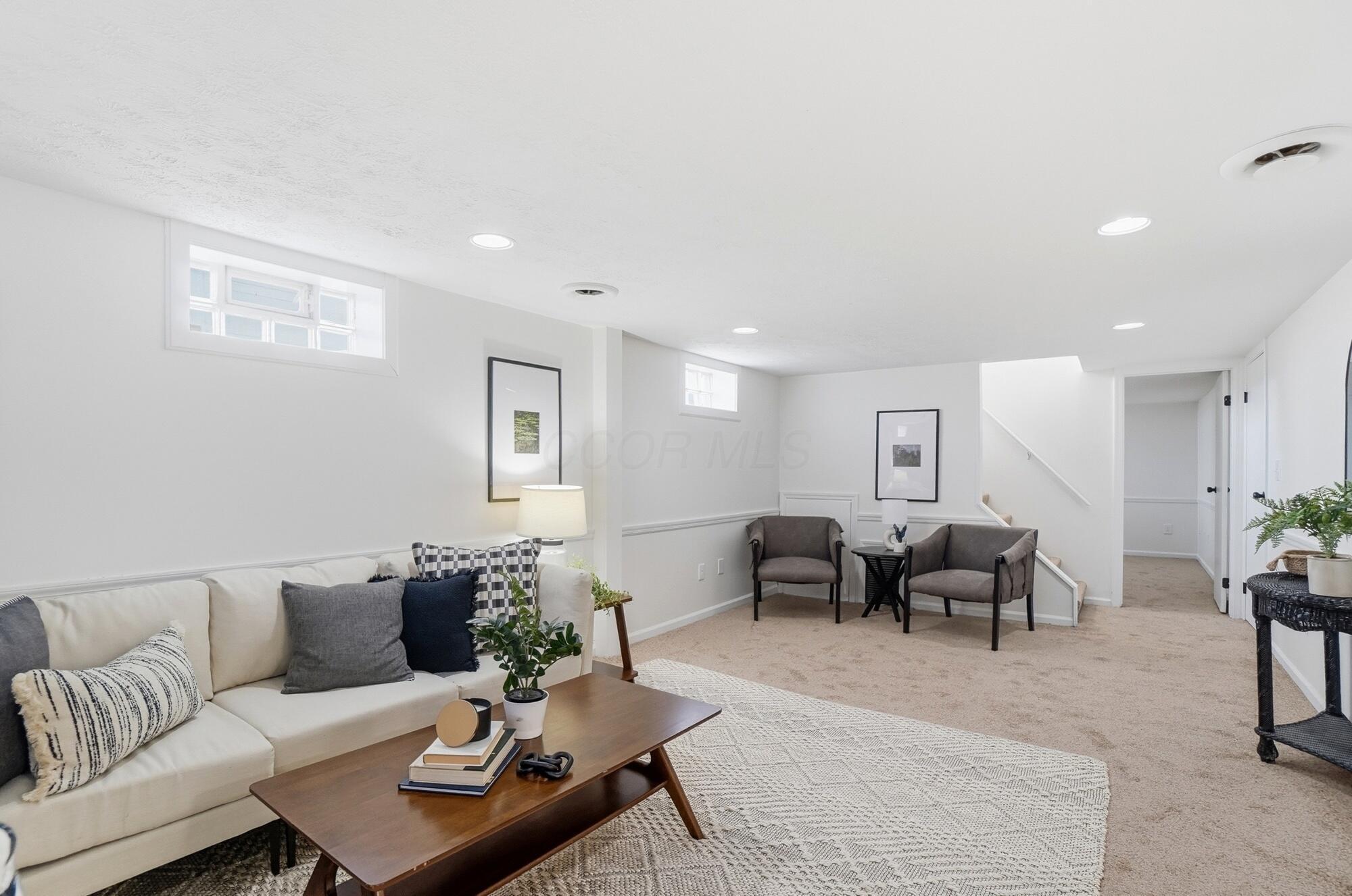 1207 Nocturne Road E