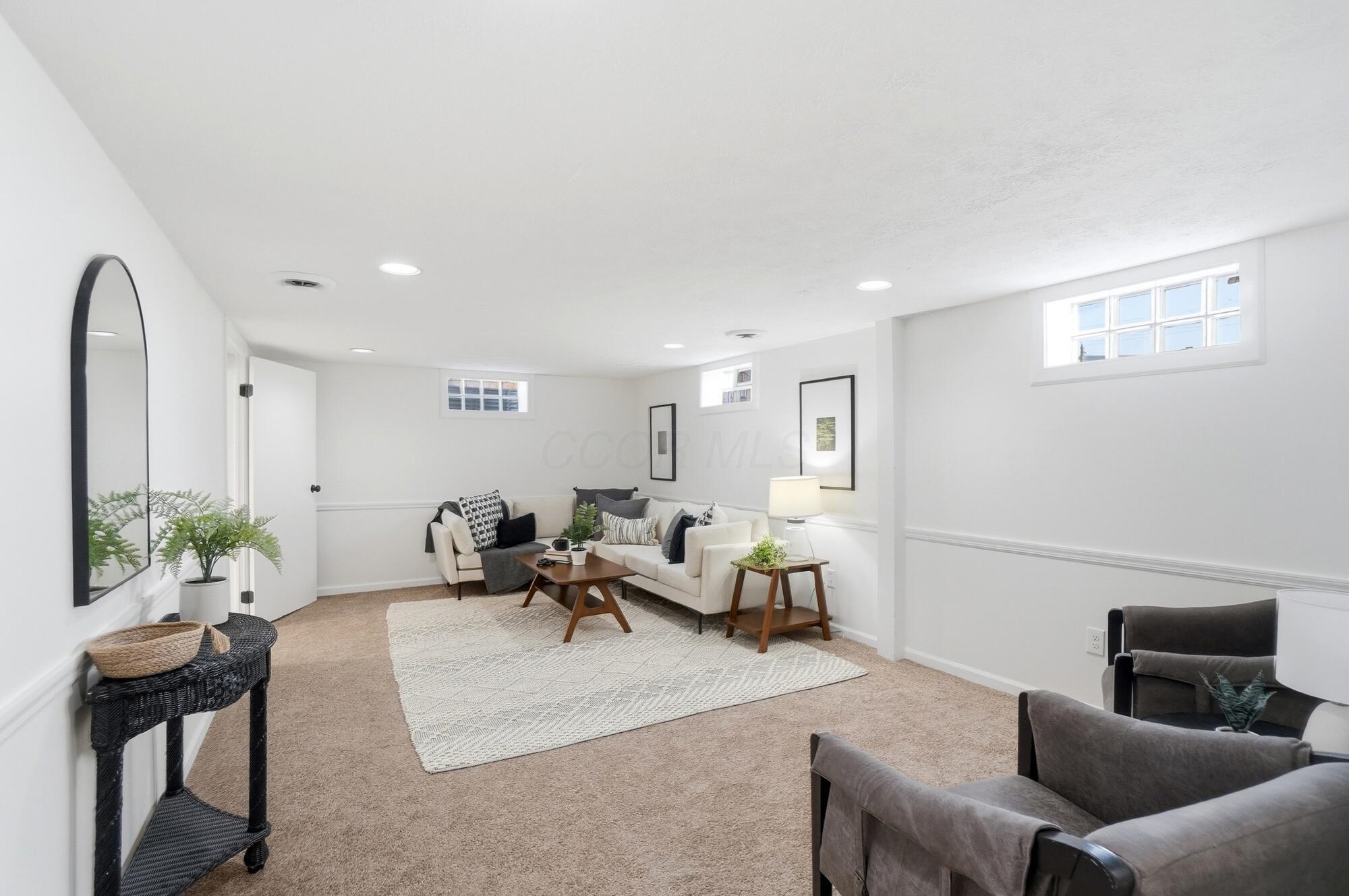 1207 Nocturne Road E