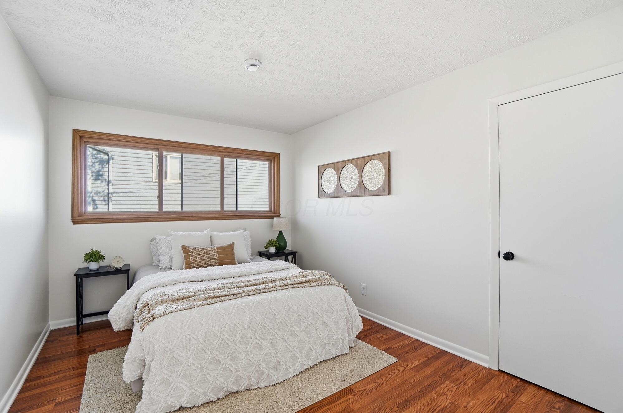 1207 Nocturne Road E