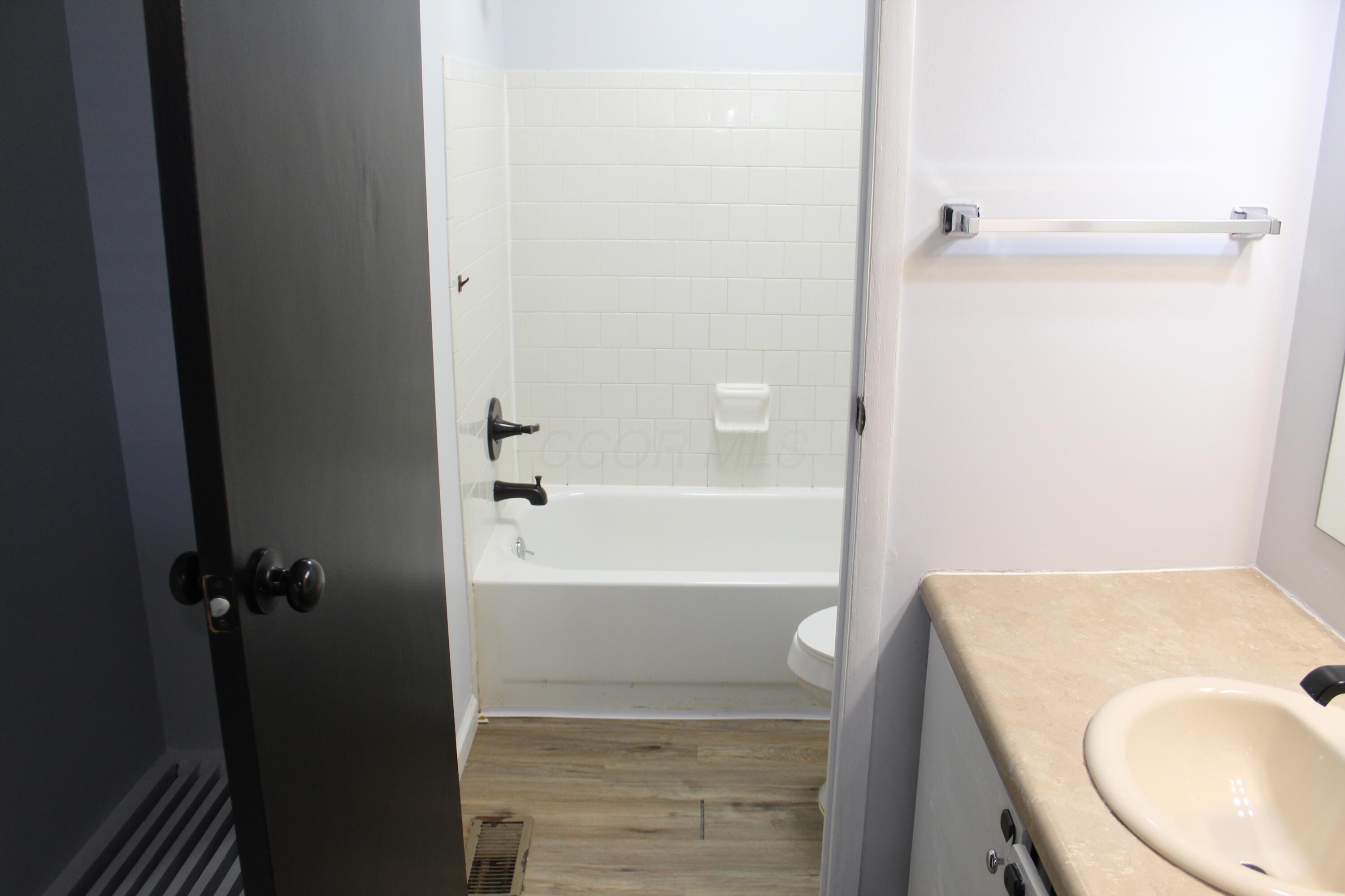 1823 Worthington Run Drive, F