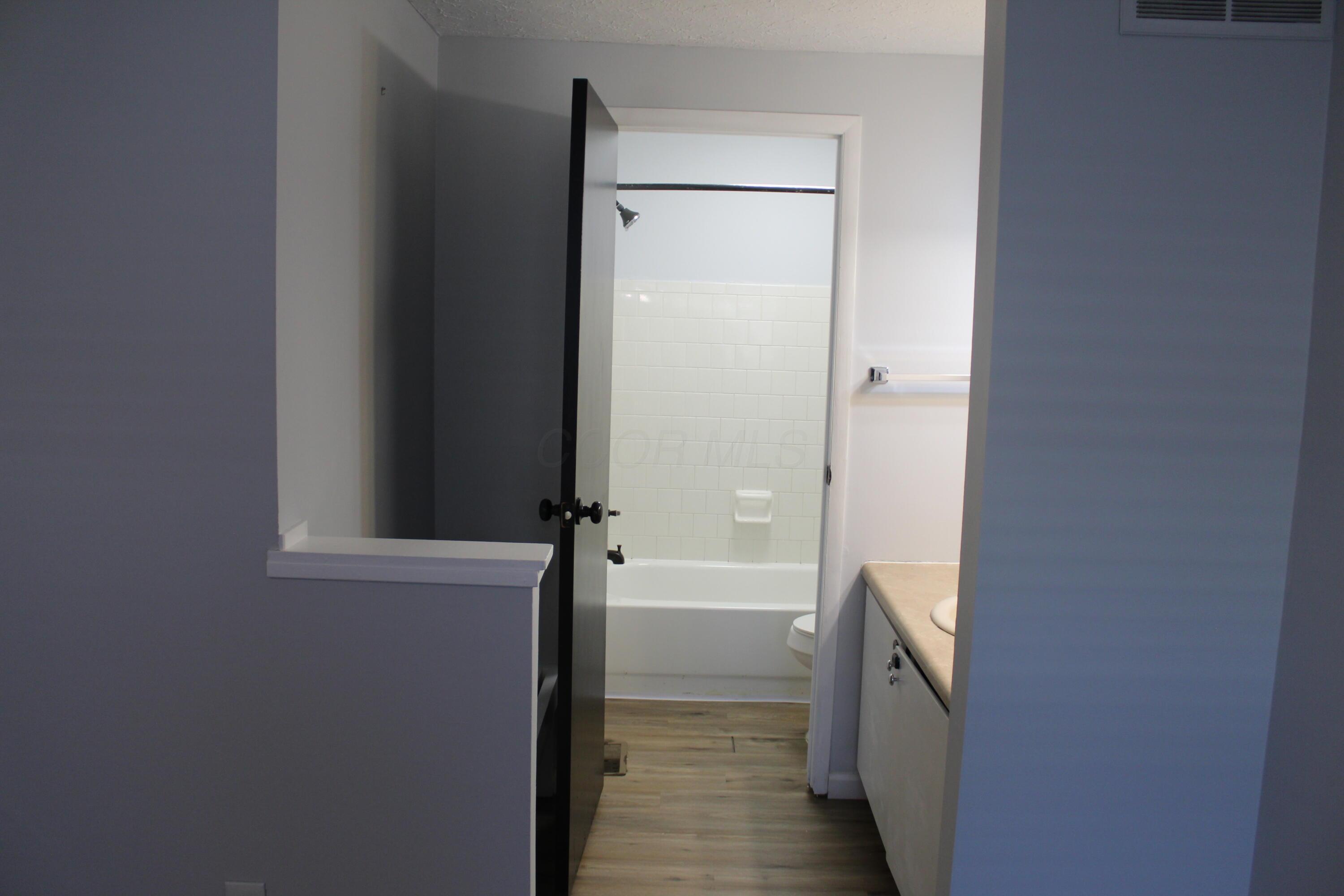 1823 Worthington Run Drive, F