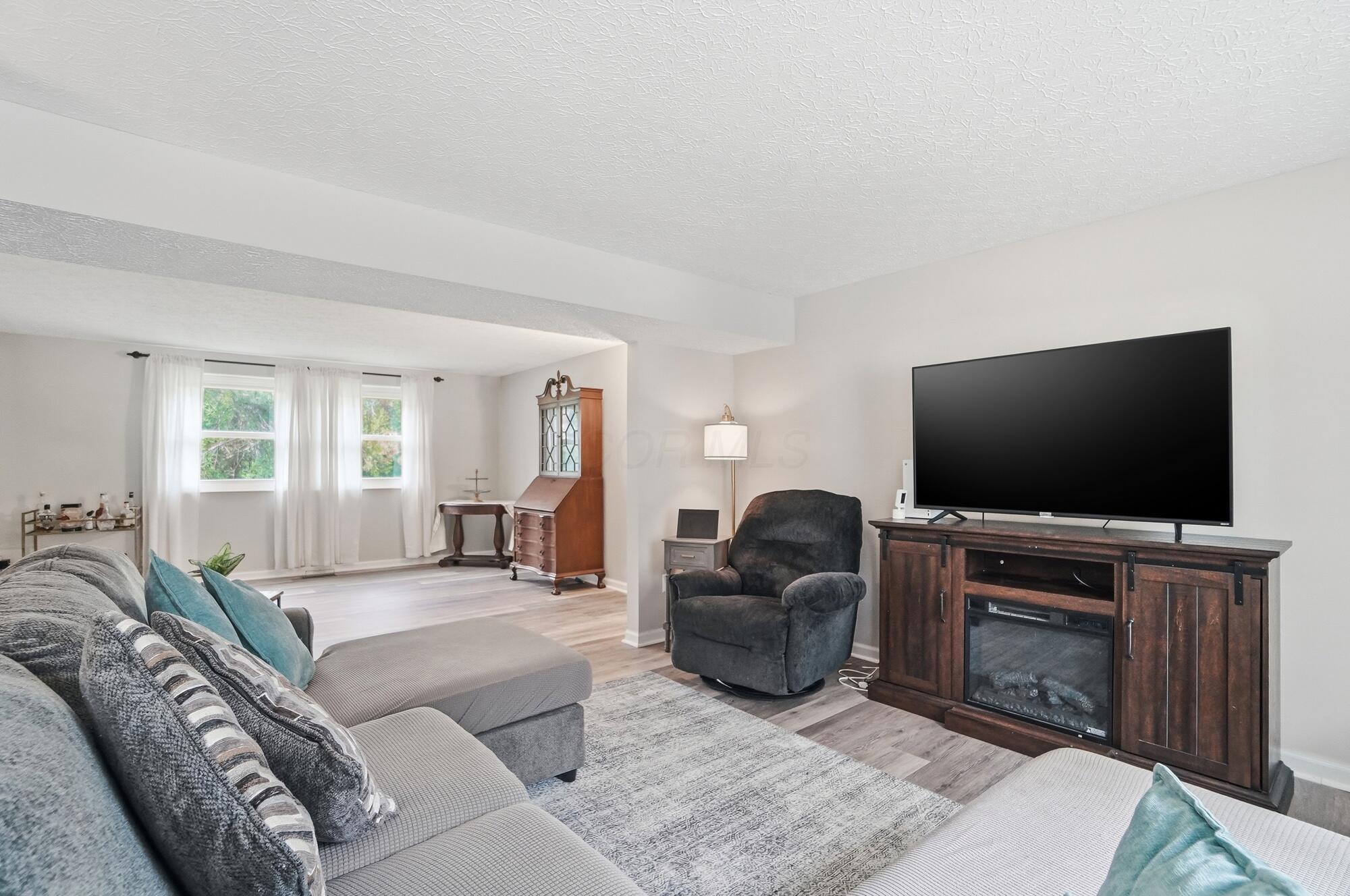 3846 Saddlebrook Court