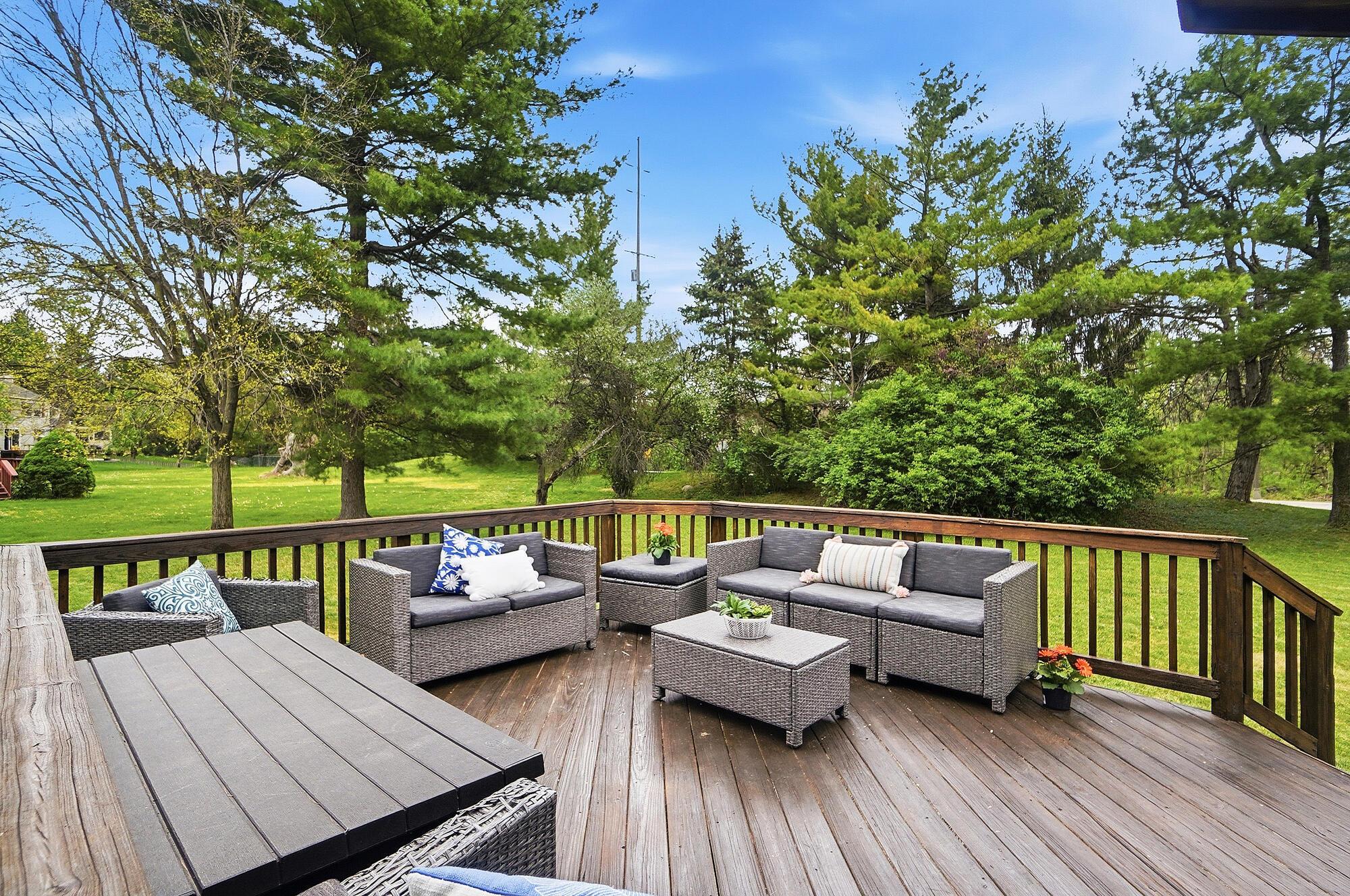 3846 Saddlebrook Court