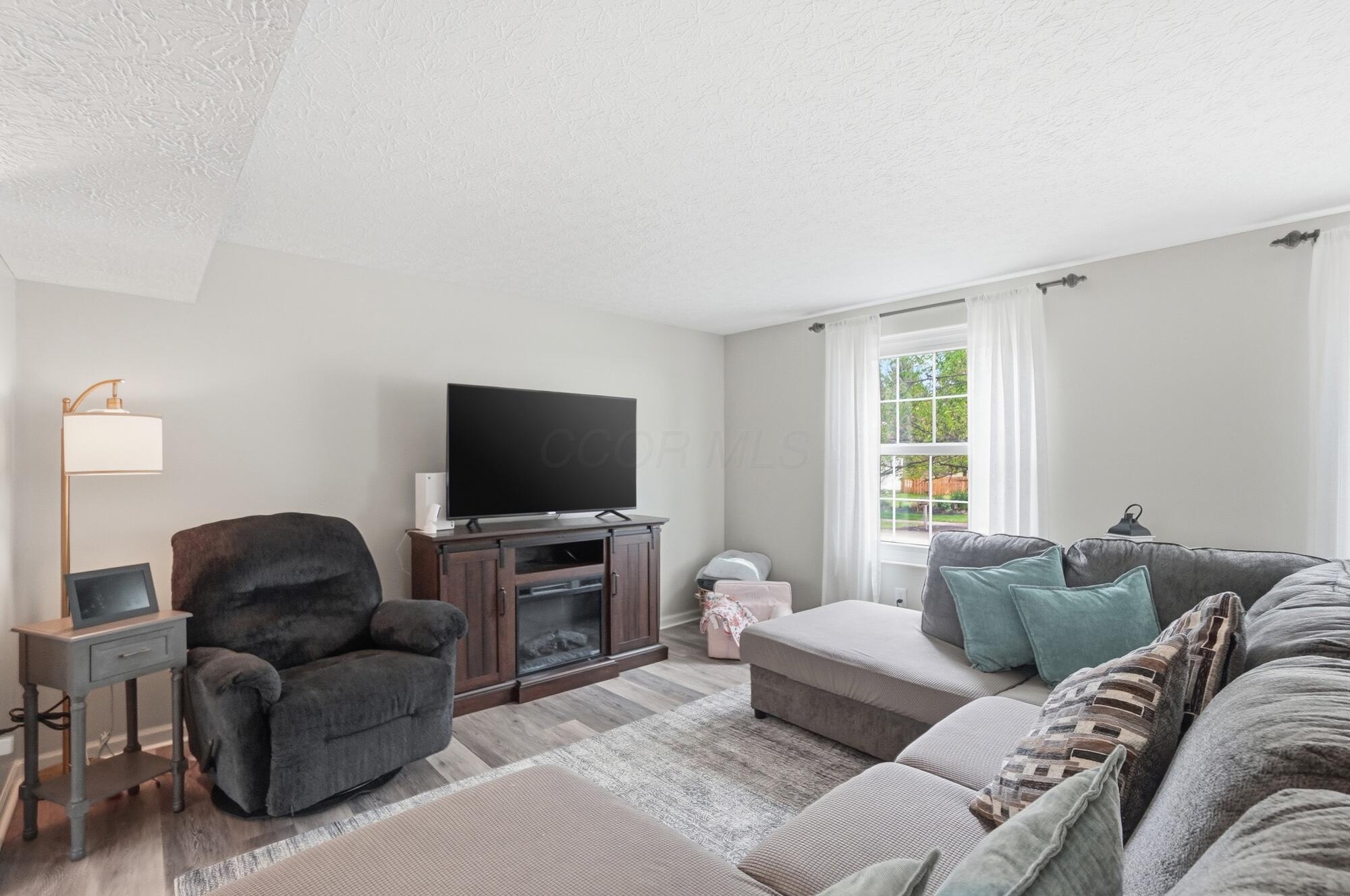 3846 Saddlebrook Court