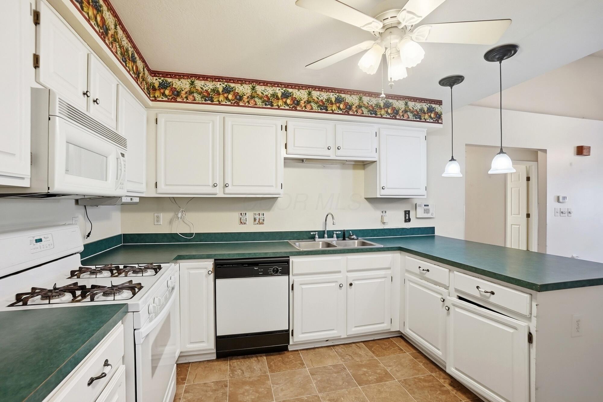 3068 Ravine Pointe Drive