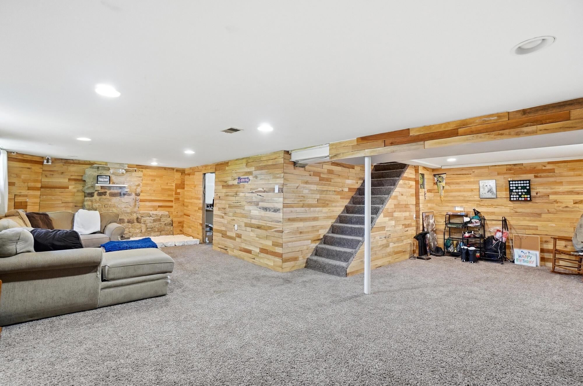 2093 Tupsfield Road