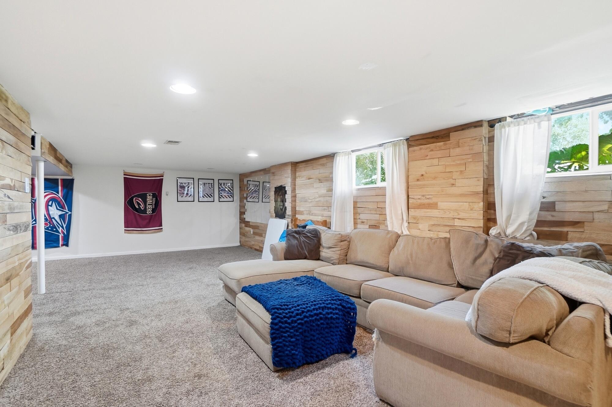 2093 Tupsfield Road