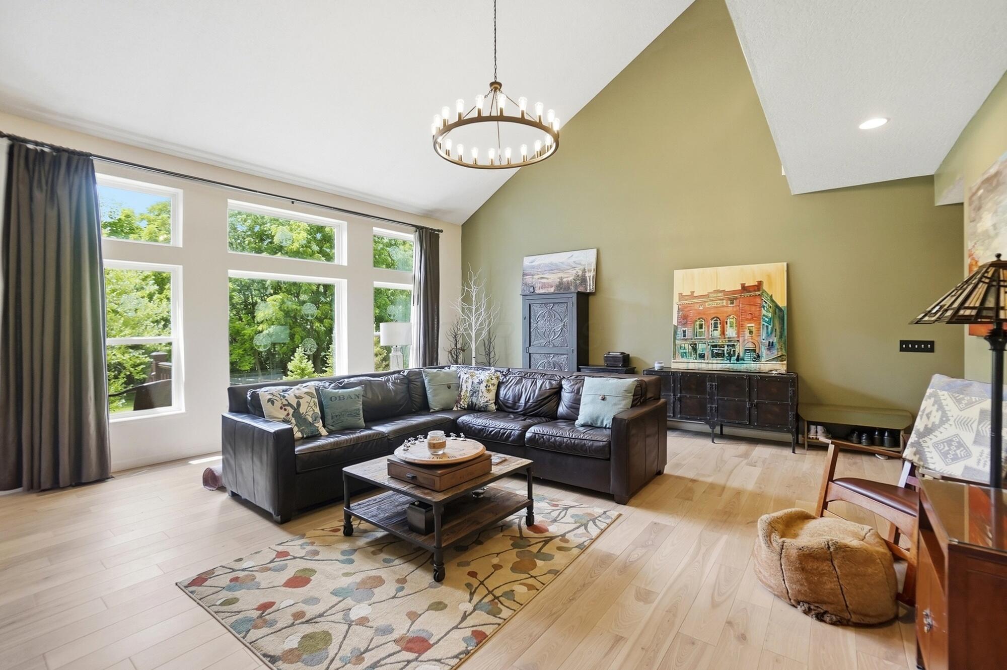 5113 Sandpiper Court