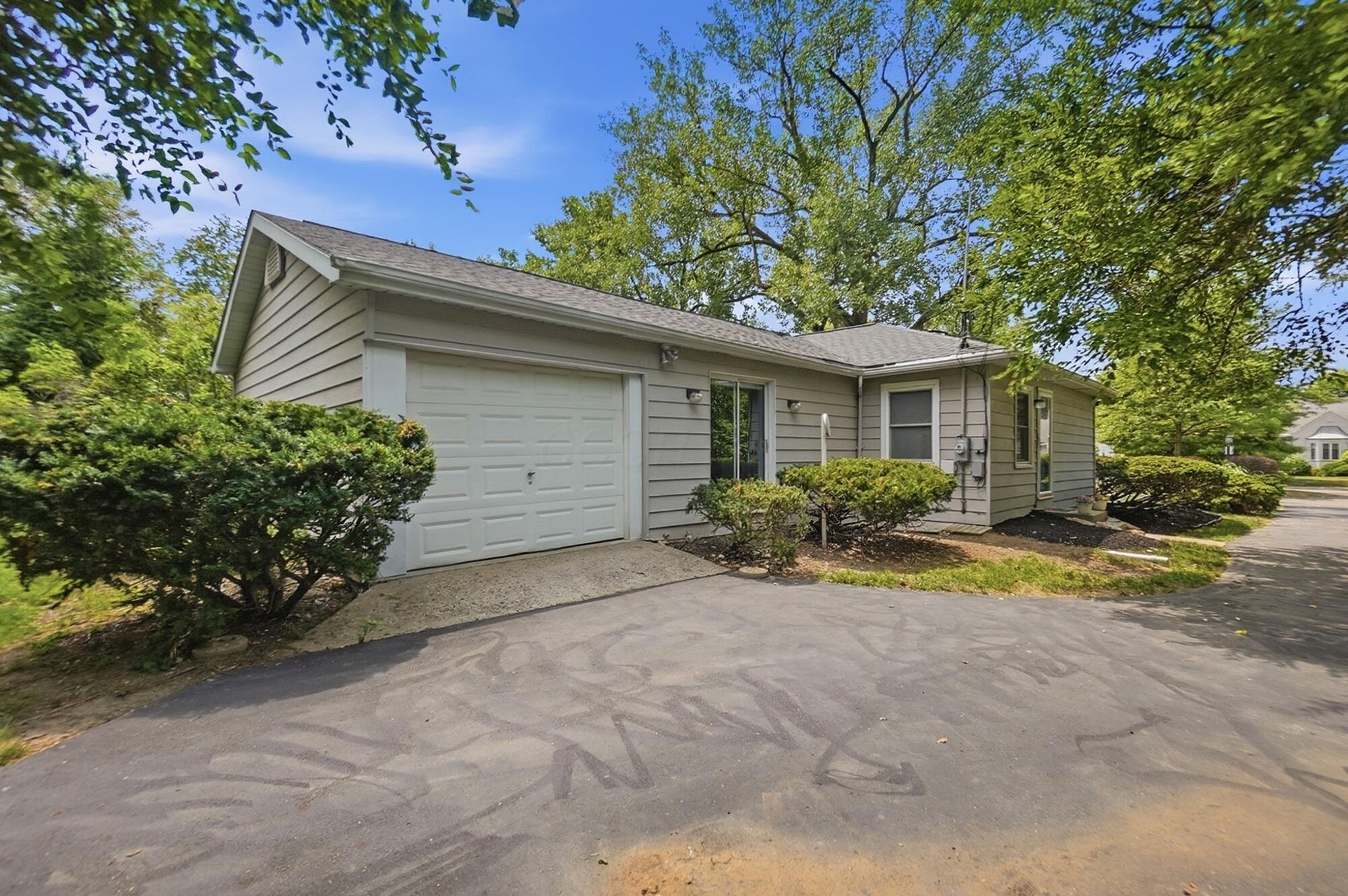 554 Brookside Drive