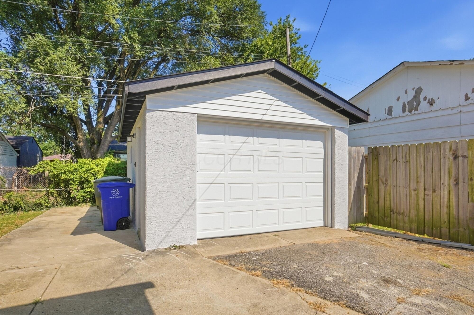 1718 Weiler Avenue