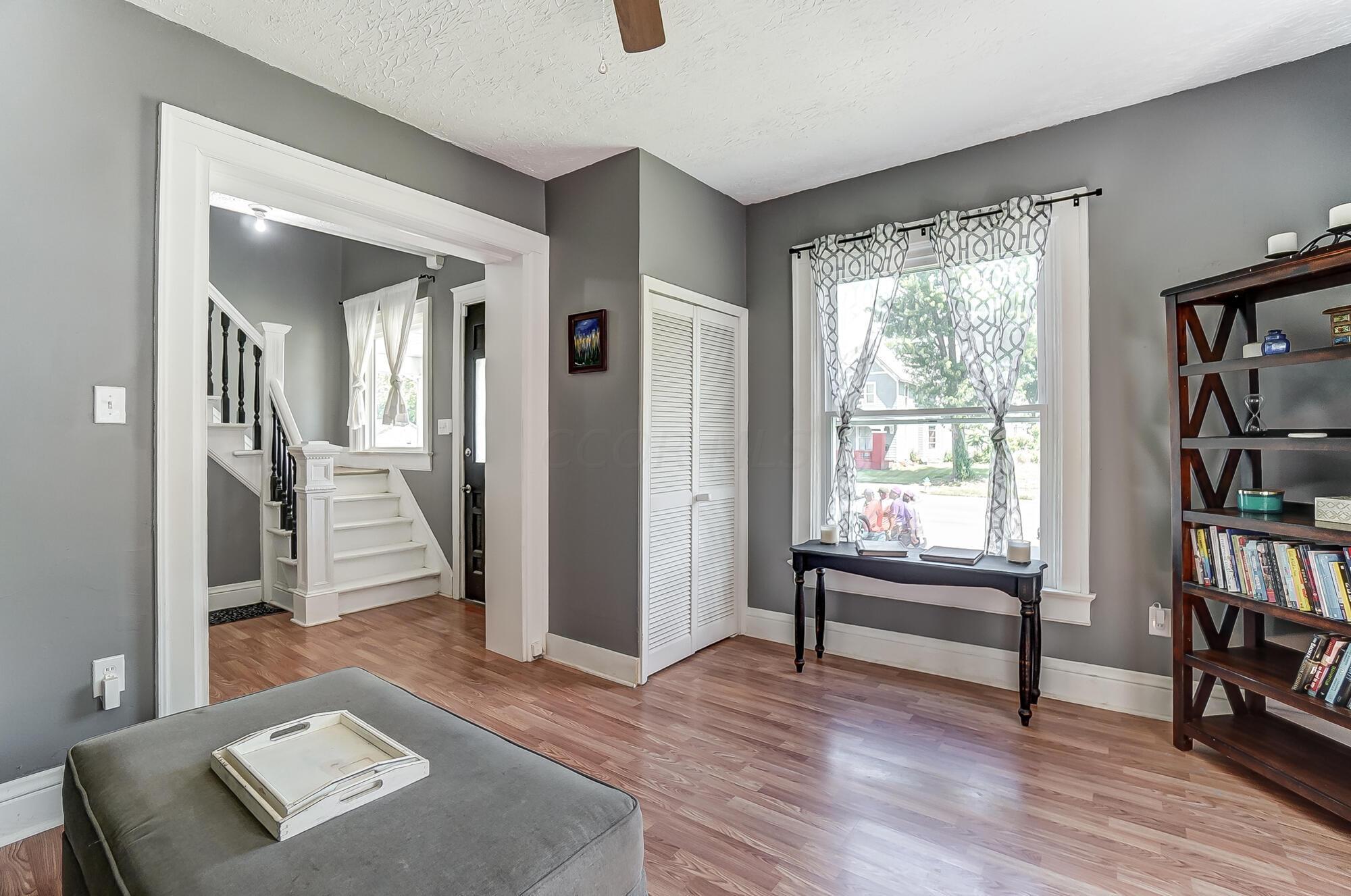 127 E Grand Avenue