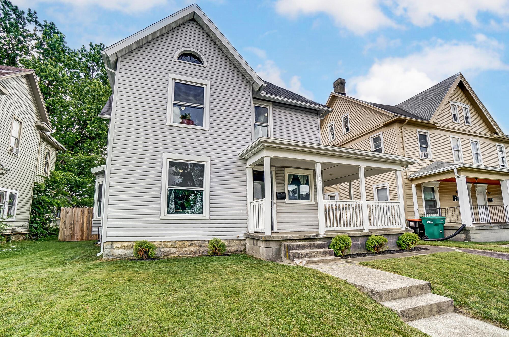 127 E Grand Avenue