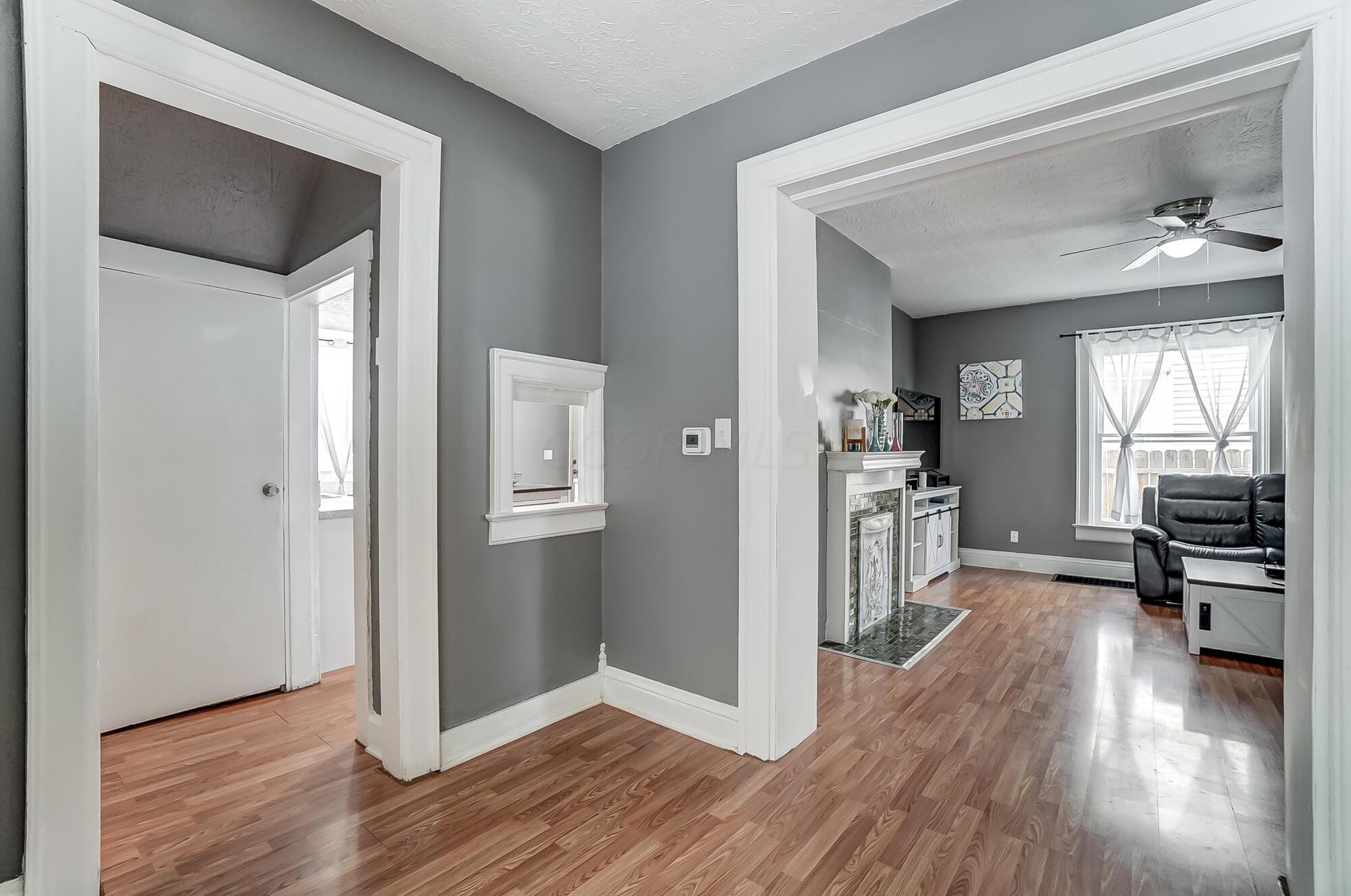 127 E Grand Avenue