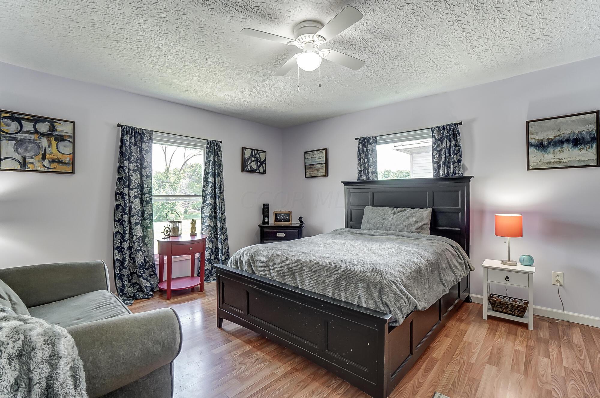 127 E Grand Avenue