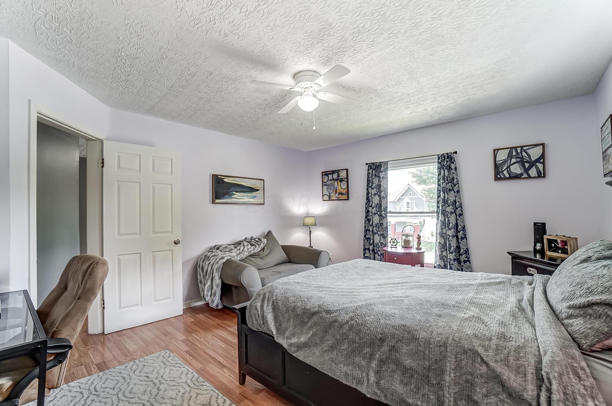 127 E Grand Avenue