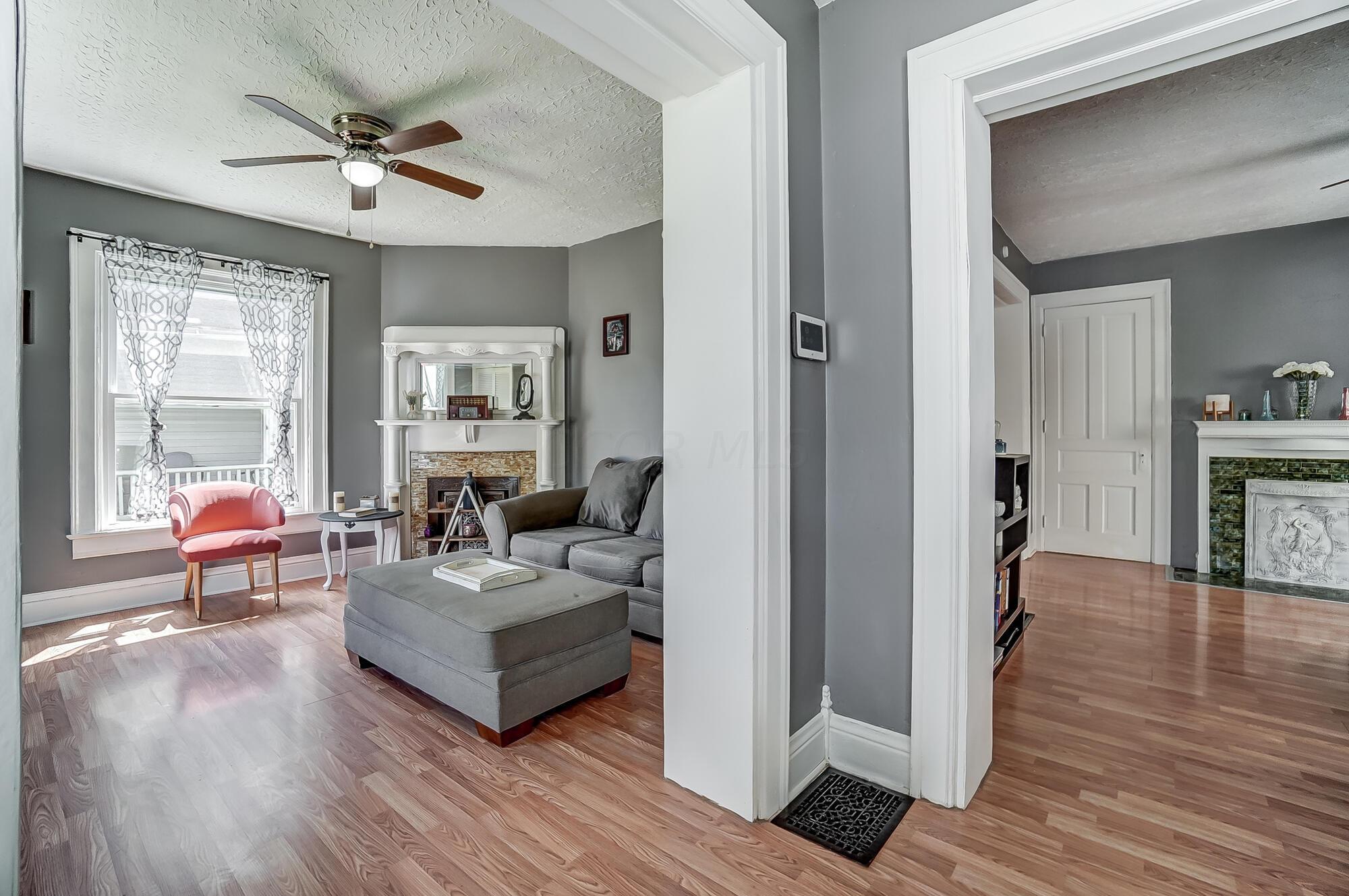 127 E Grand Avenue