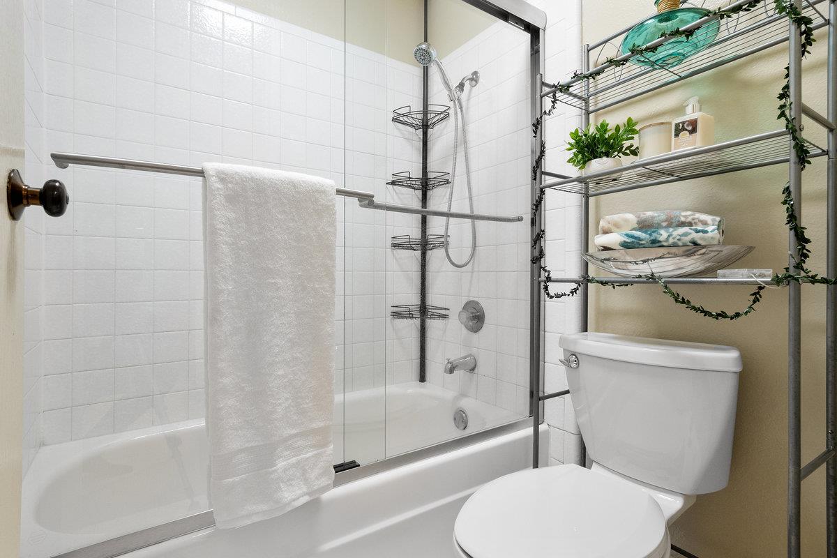 8238 Shelter Creek Lane