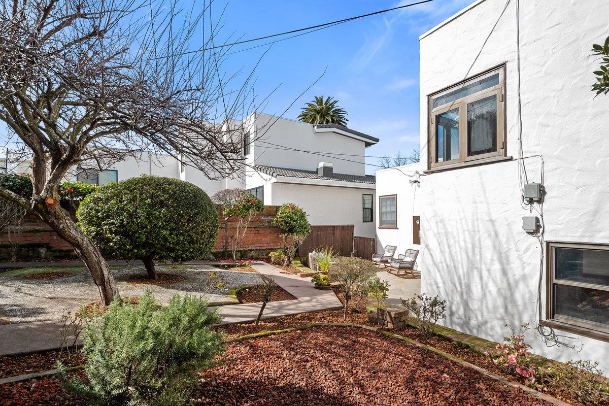 411 Taylor Boulevard