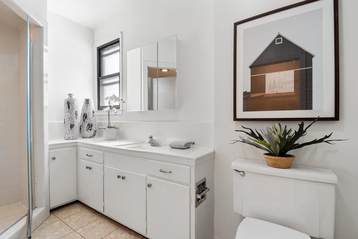 411 Taylor Boulevard