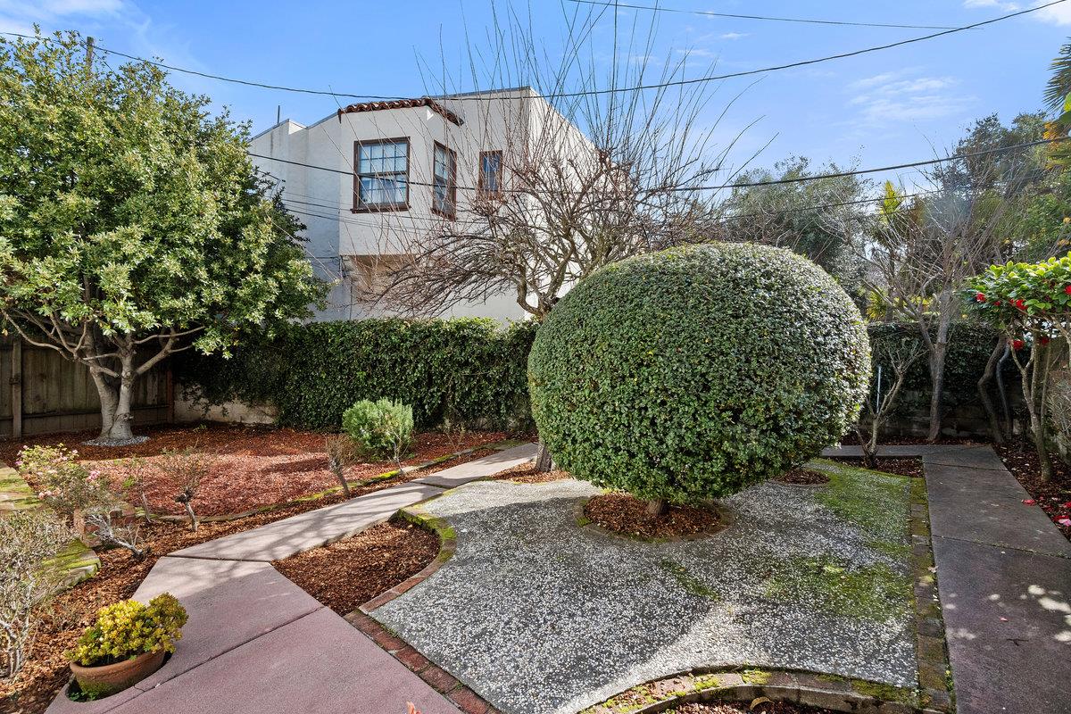 411 Taylor Boulevard