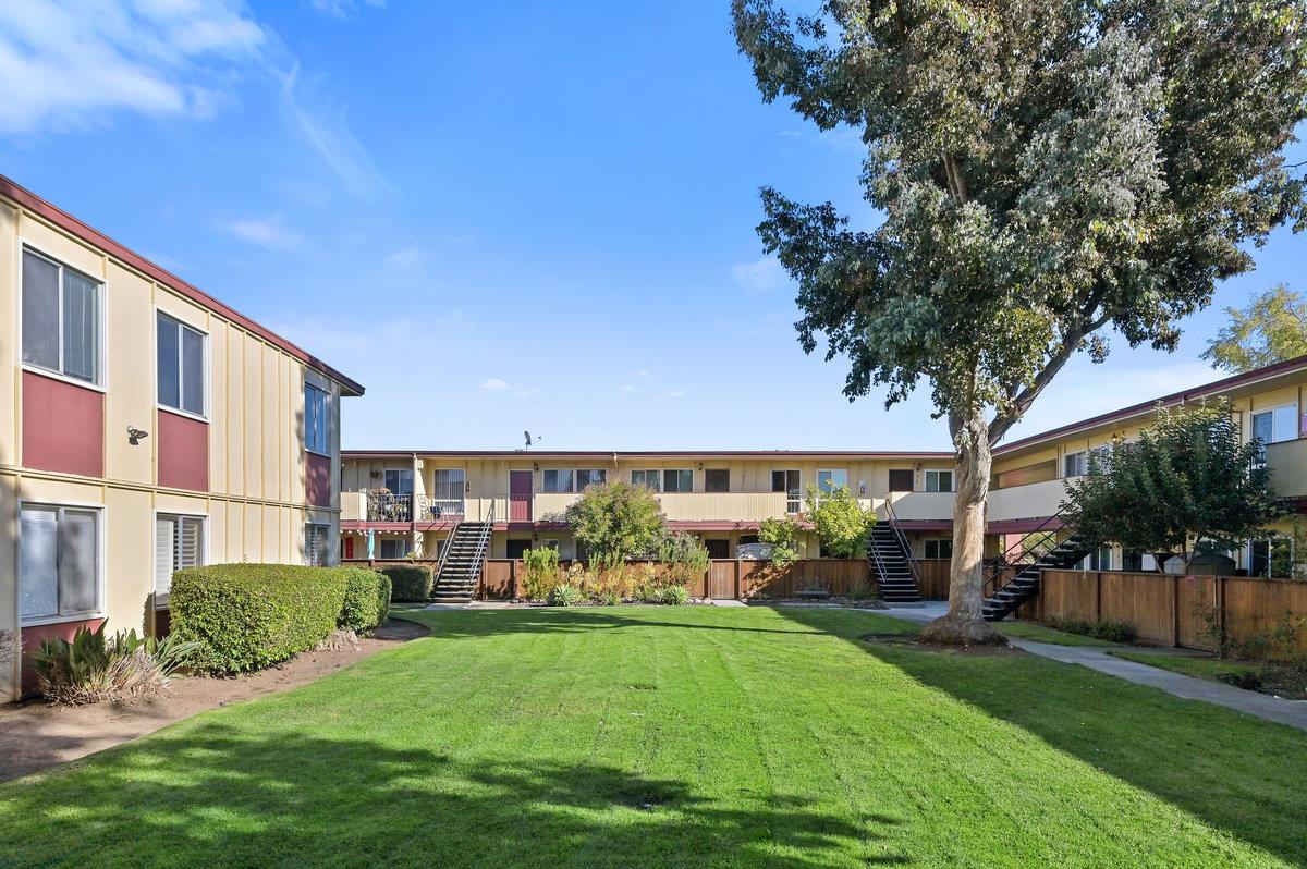 3049 Los Prados Street Unit: 226