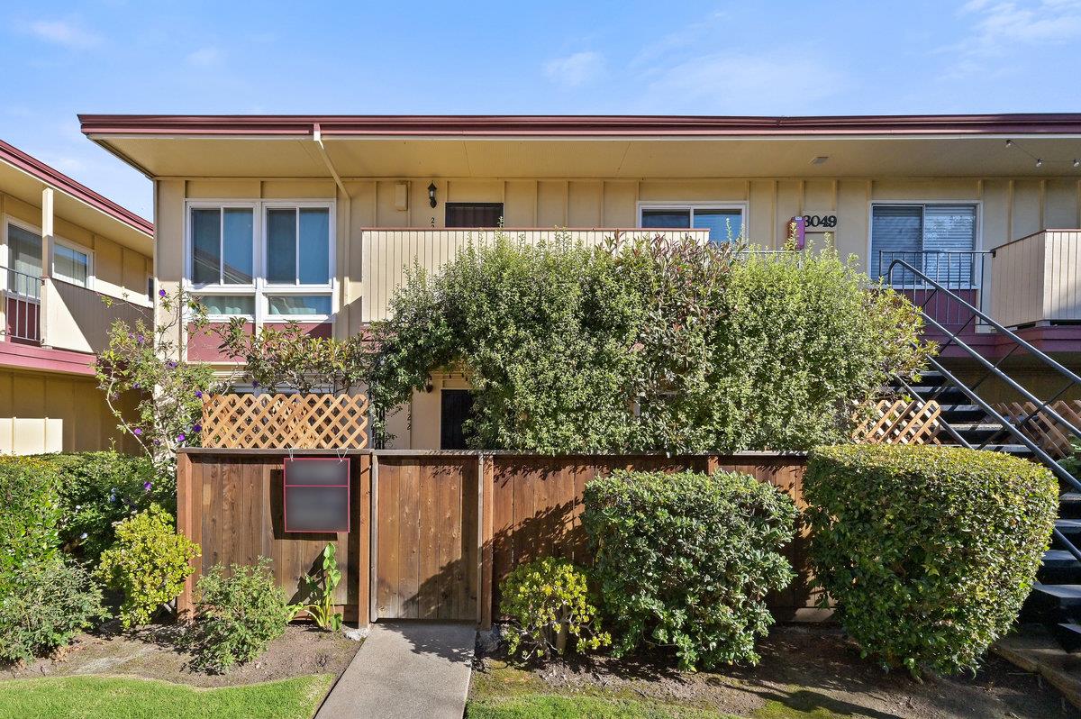 3049 Los Prados Street Unit: 226