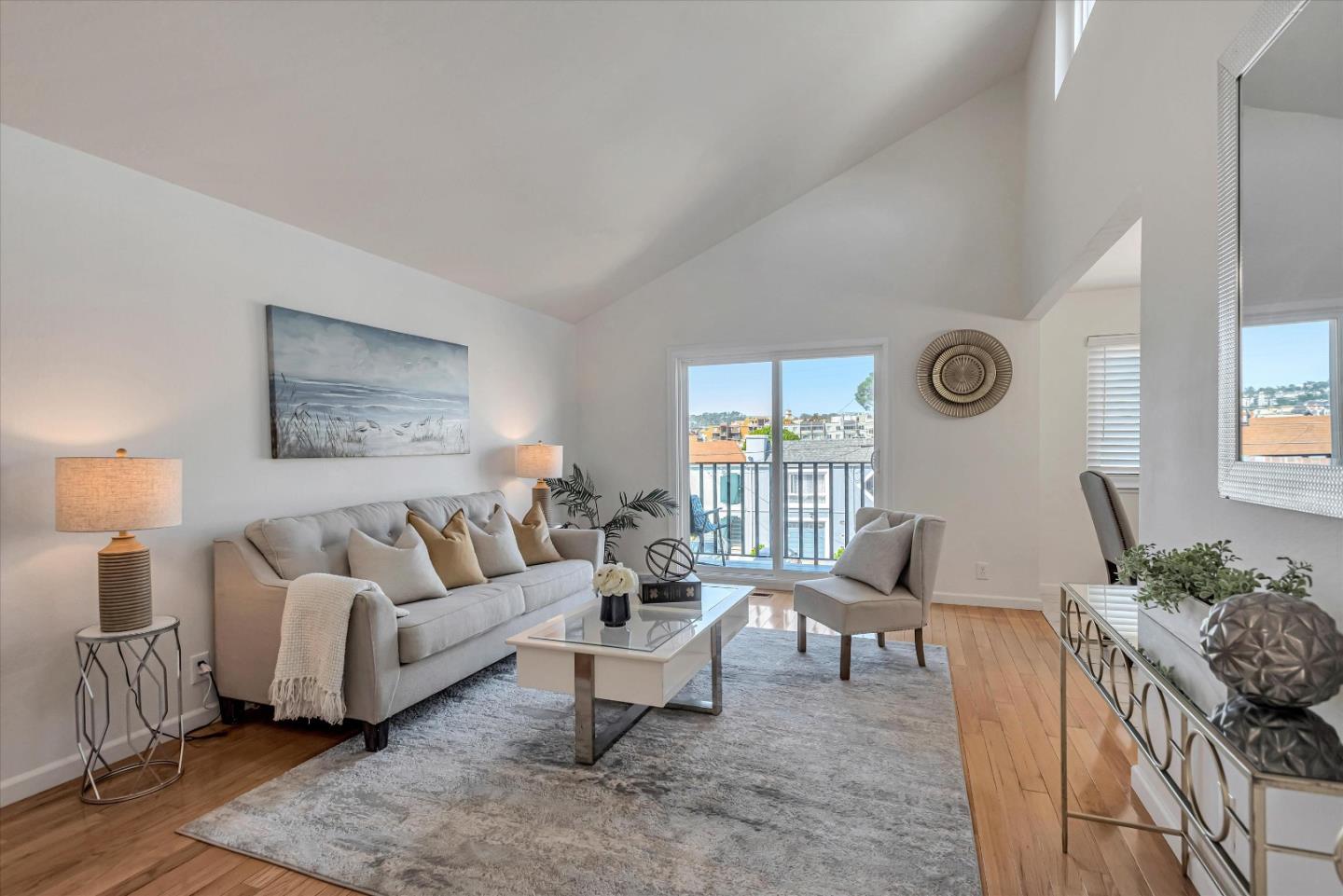 10 Cobblestone SQ