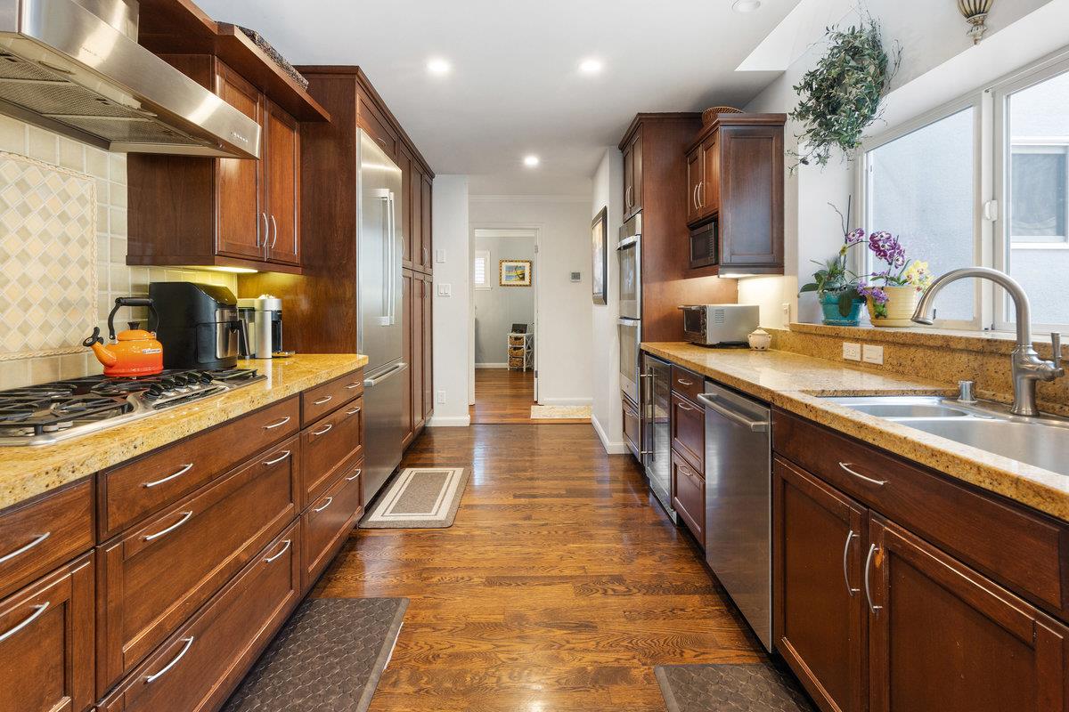131 Serra CT