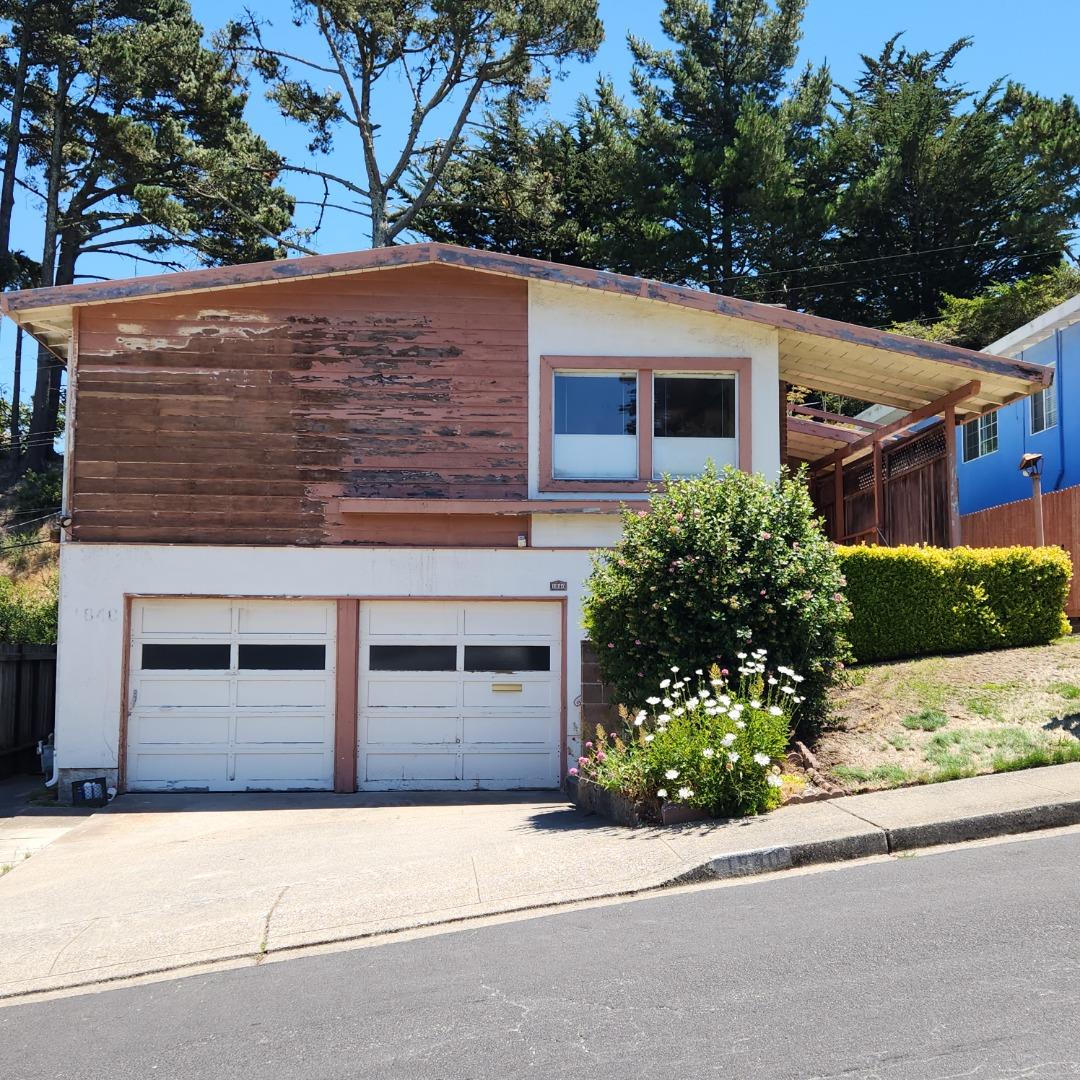 Oakmont DR