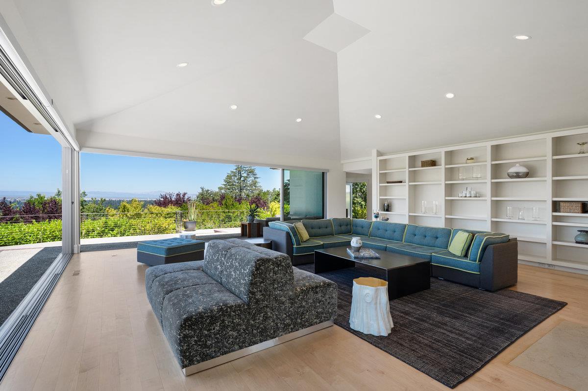 45 Melanie LN