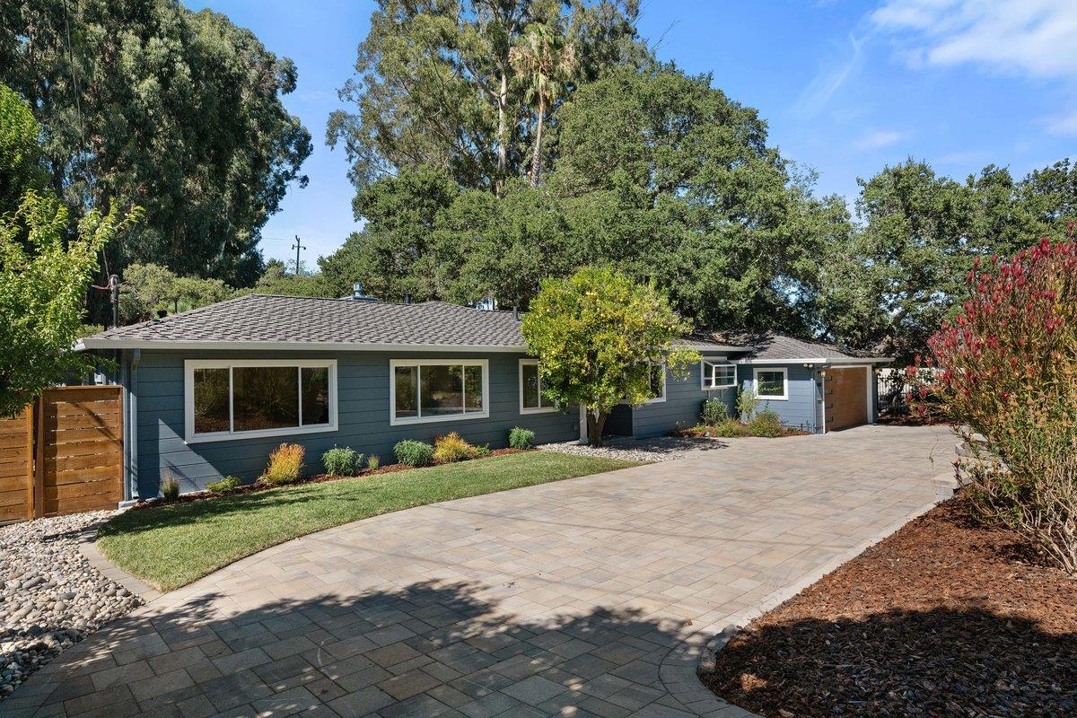 800 Laurelwood DR