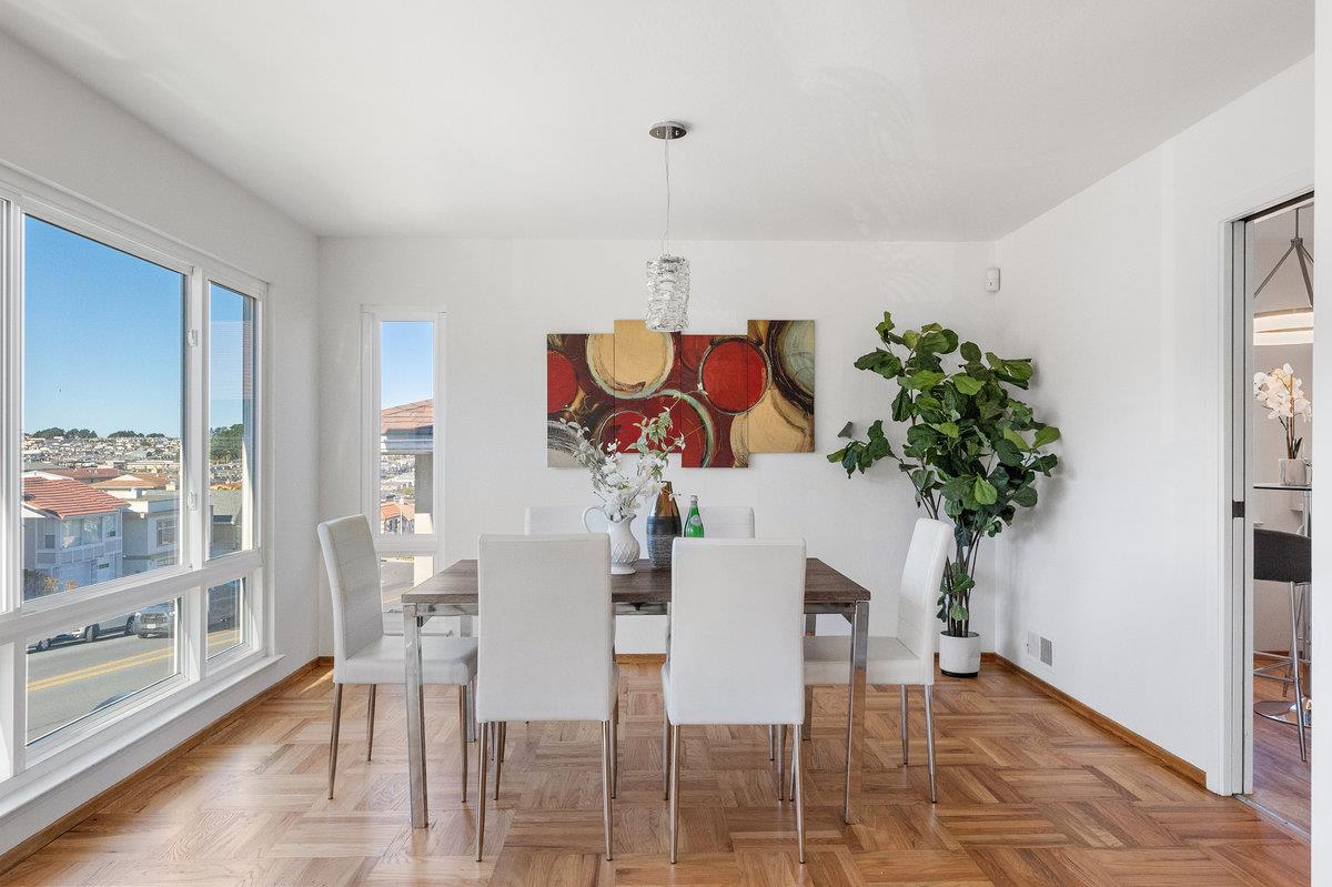 631 Saint Francis BLVD