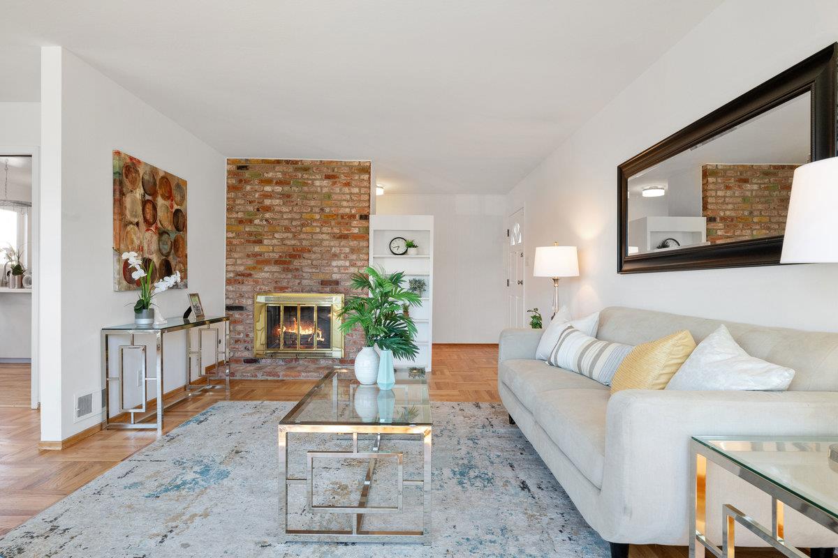 631 Saint Francis BLVD