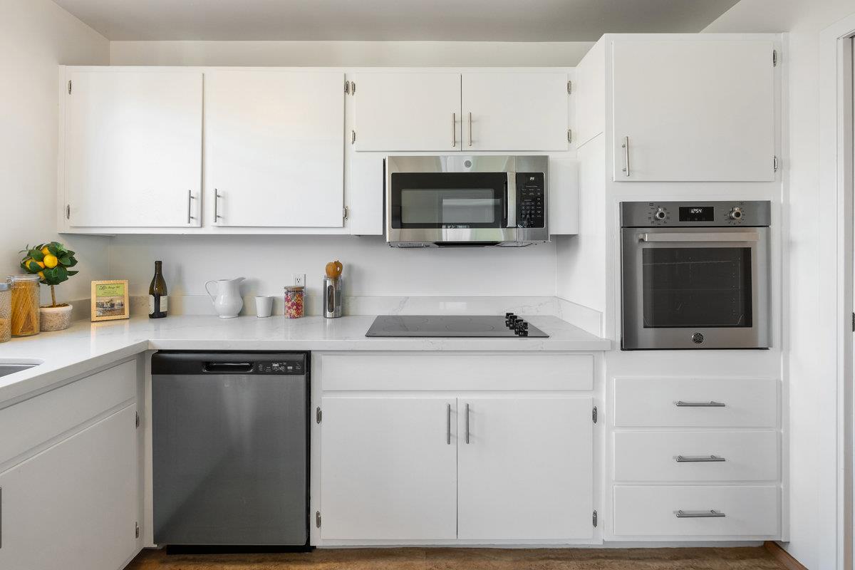 631 Saint Francis BLVD