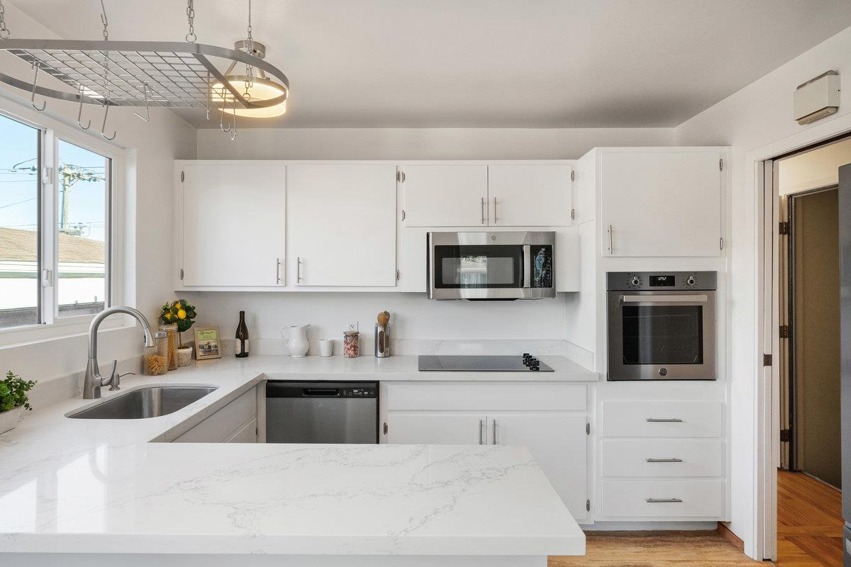 631 Saint Francis BLVD