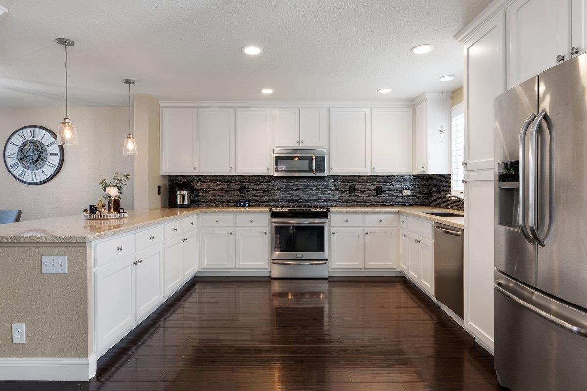 920 Dolores CT