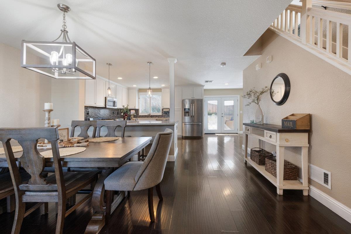 920 Dolores CT