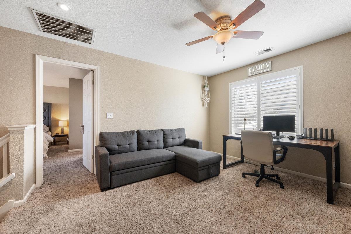 920 Dolores CT
