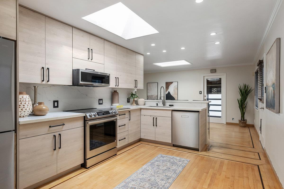 126 Piedmont AVE
