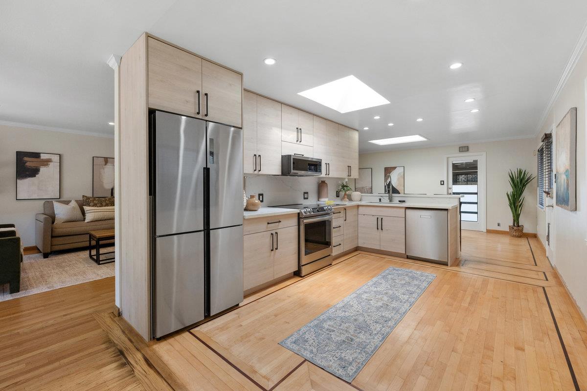 126 Piedmont AVE
