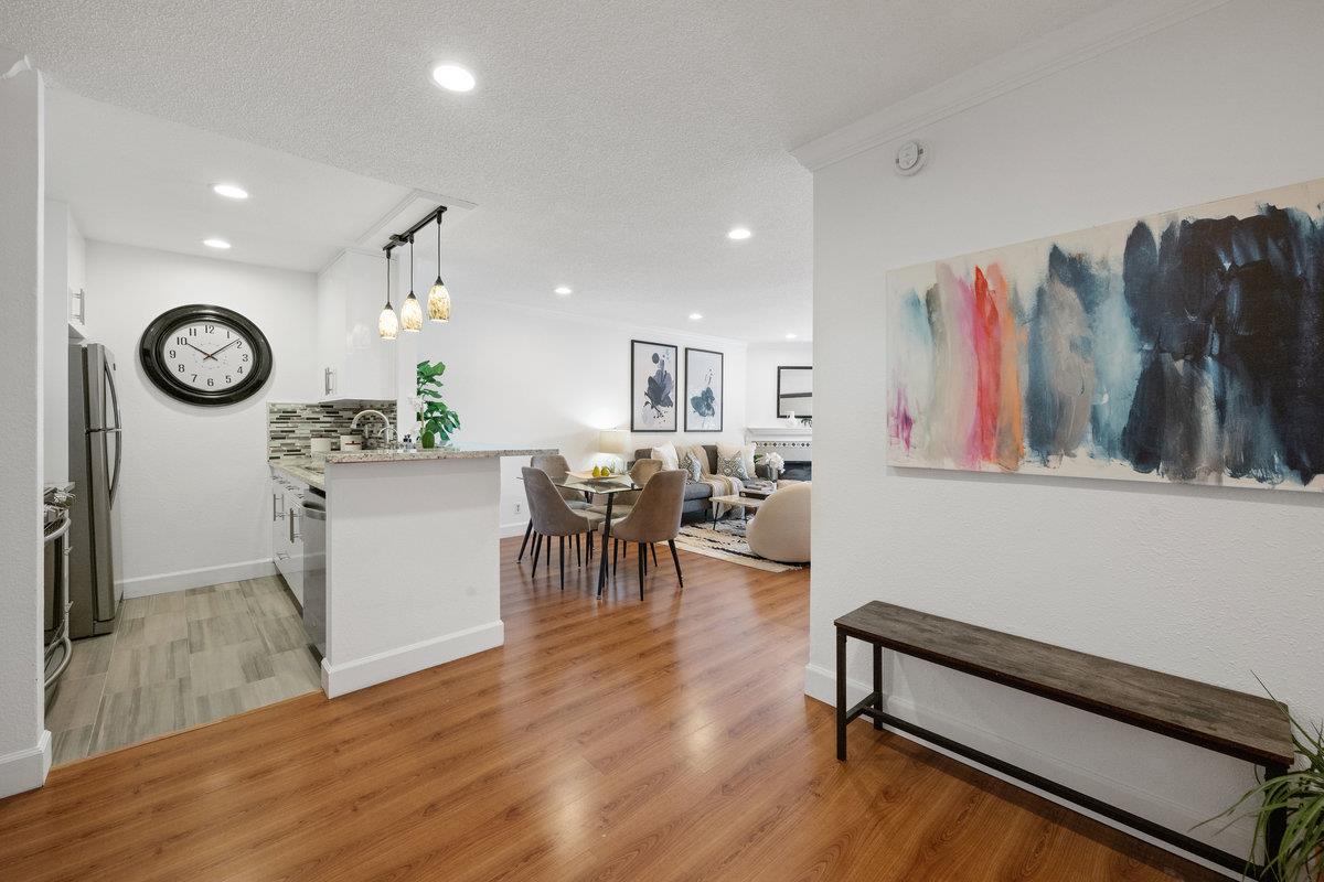 396 Imperial WAY 207