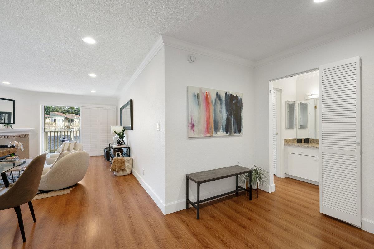 396 Imperial WAY 207