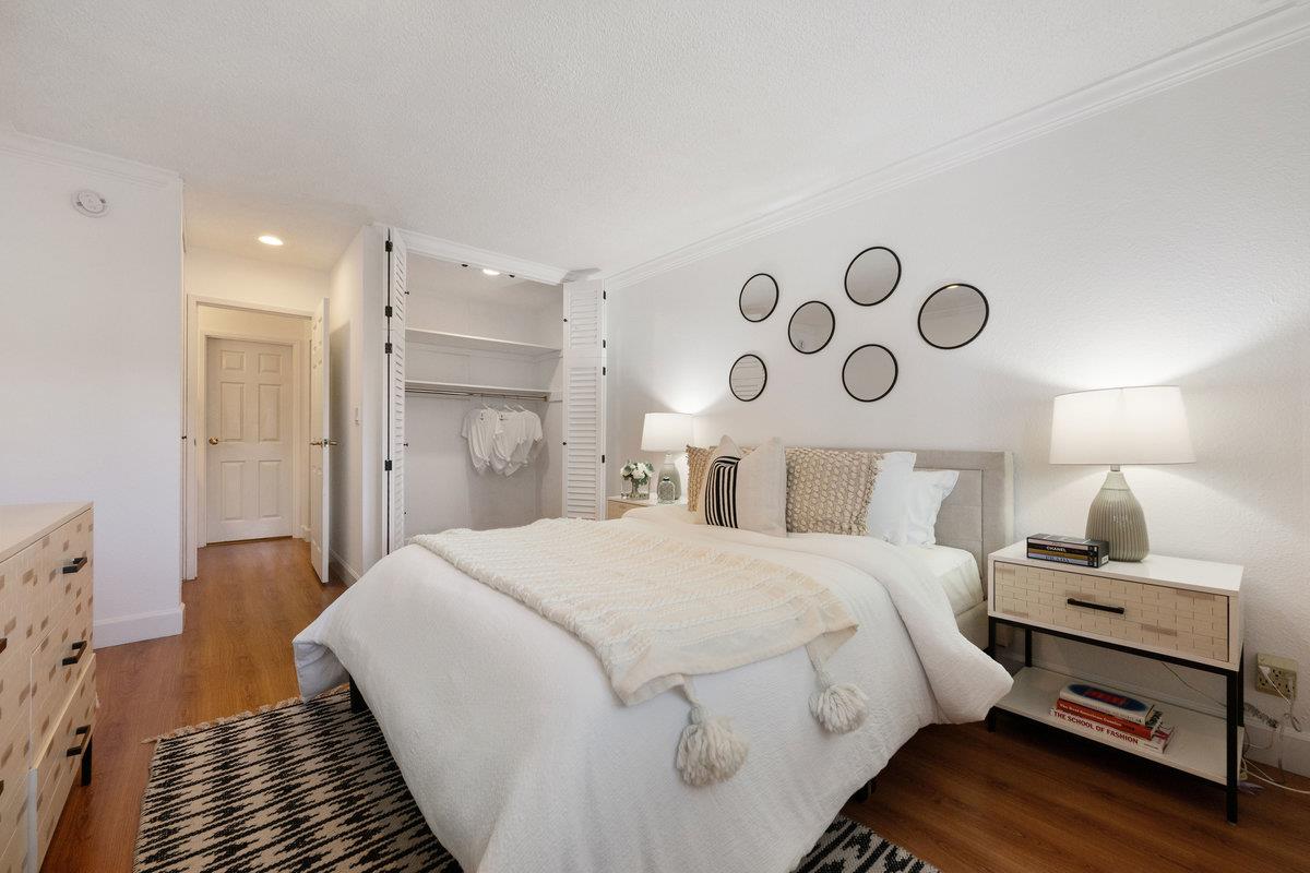 396 Imperial WAY 207