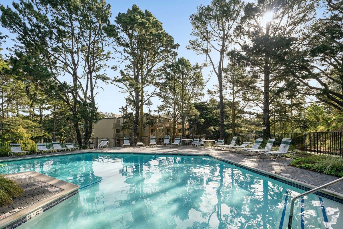 396 Imperial WAY 207